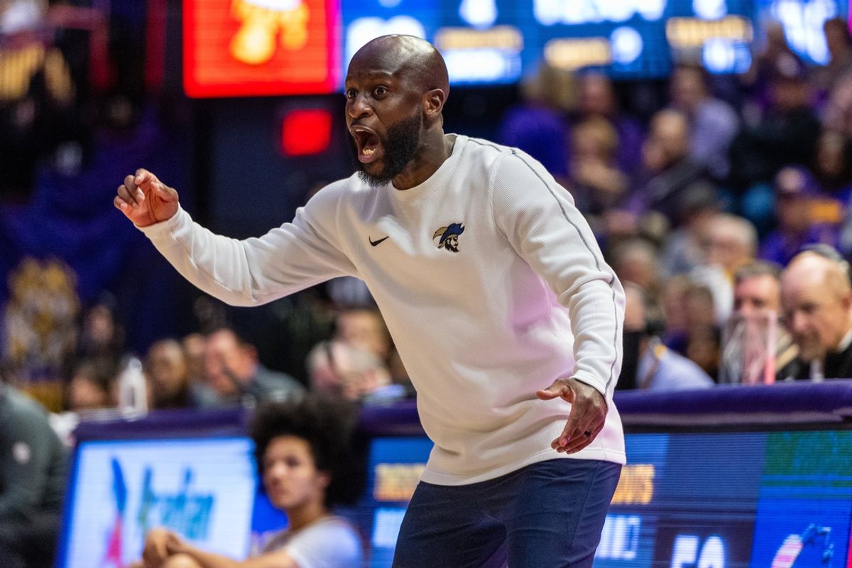 Nov 19, 2024; Baton Rouge, Louisiana, USA;  Charleston Southern Buccaneers head coach Saah Nimley reacts to a play against the LSU Tigers during the second half at Pete Maravich Assembly Center. Mandatory Credit: Stephen Lew-Imagn Images