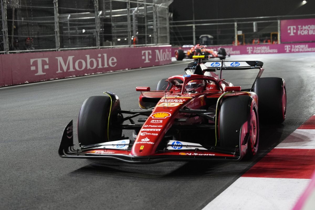 Nov 22, 2024; Las Vegas, Nevada, USA; Scuderia Ferrari driver Carlos Sainz of Spain (55) drives during qualifiers for the Formula 1 Heineken Silver Las Vegas Grand Prix 2024 at the Las Vegas Circuit. Mandatory Credit: Lucas Peltier-Imagn Images