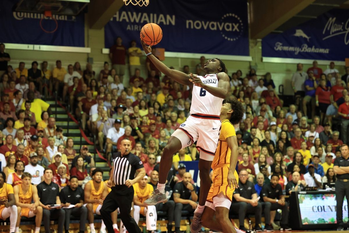 Nov 26, 2024; Lahaina, Hawaii, USA;  Dayton Flyers guard Enoch Cheeks (6) shoots against the Iowa State Cyclones in the first half at Lahaina Civic Center. Mandatory Credit: Marco Garcia-Imagn Images
