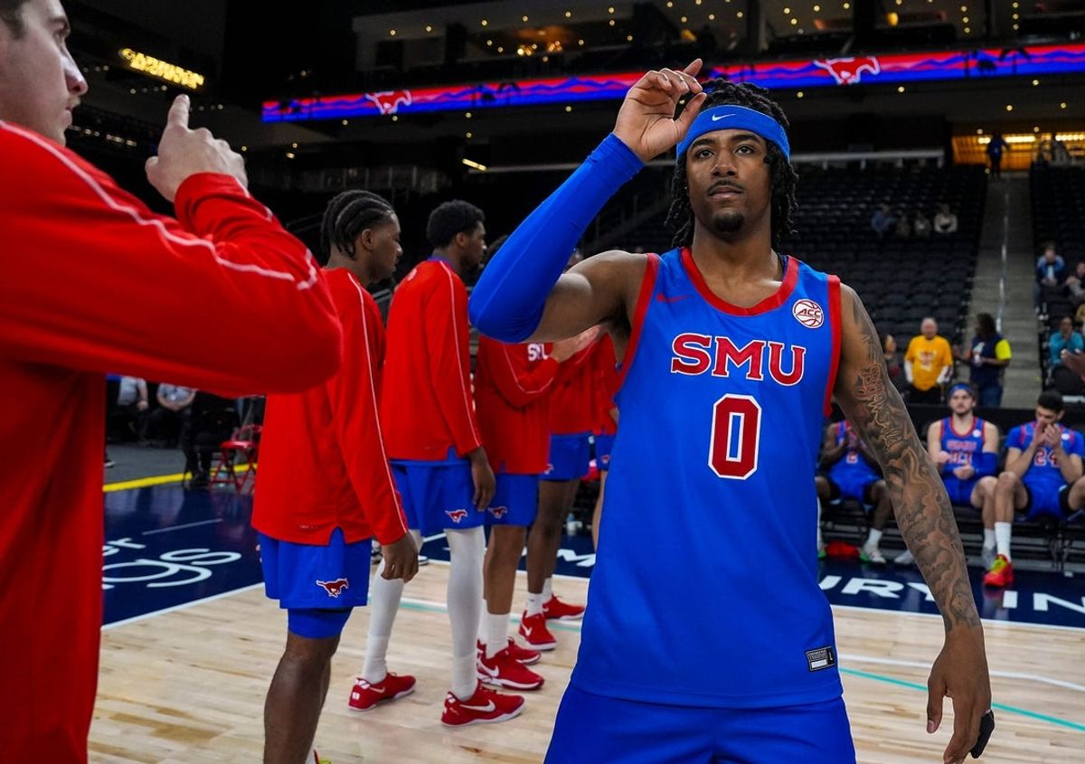 Southern Methodist Mustangs guard B.J. Edwards (0) is announced with the starting lineup before their game in the Acrisure Series in Palm Desert, Calif., Wednesday, Nov. 27, 2024.