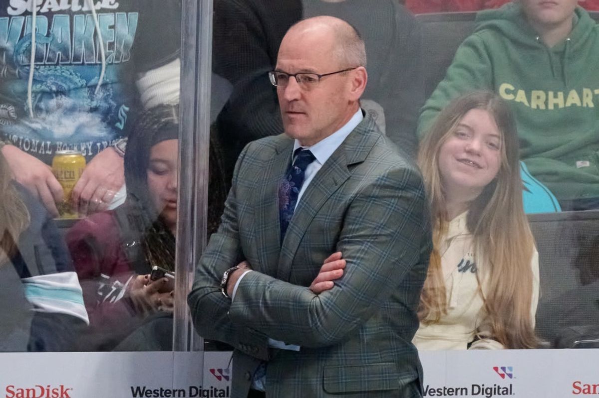 Nov 29, 2024; San Jose, California, USA; Seattle Kraken head coach Dan Bylsma watches the play against the San Jose Sharks during the third period at SAP Center at San Jose. Mandatory Credit: Robert Edwards-Imagn Images