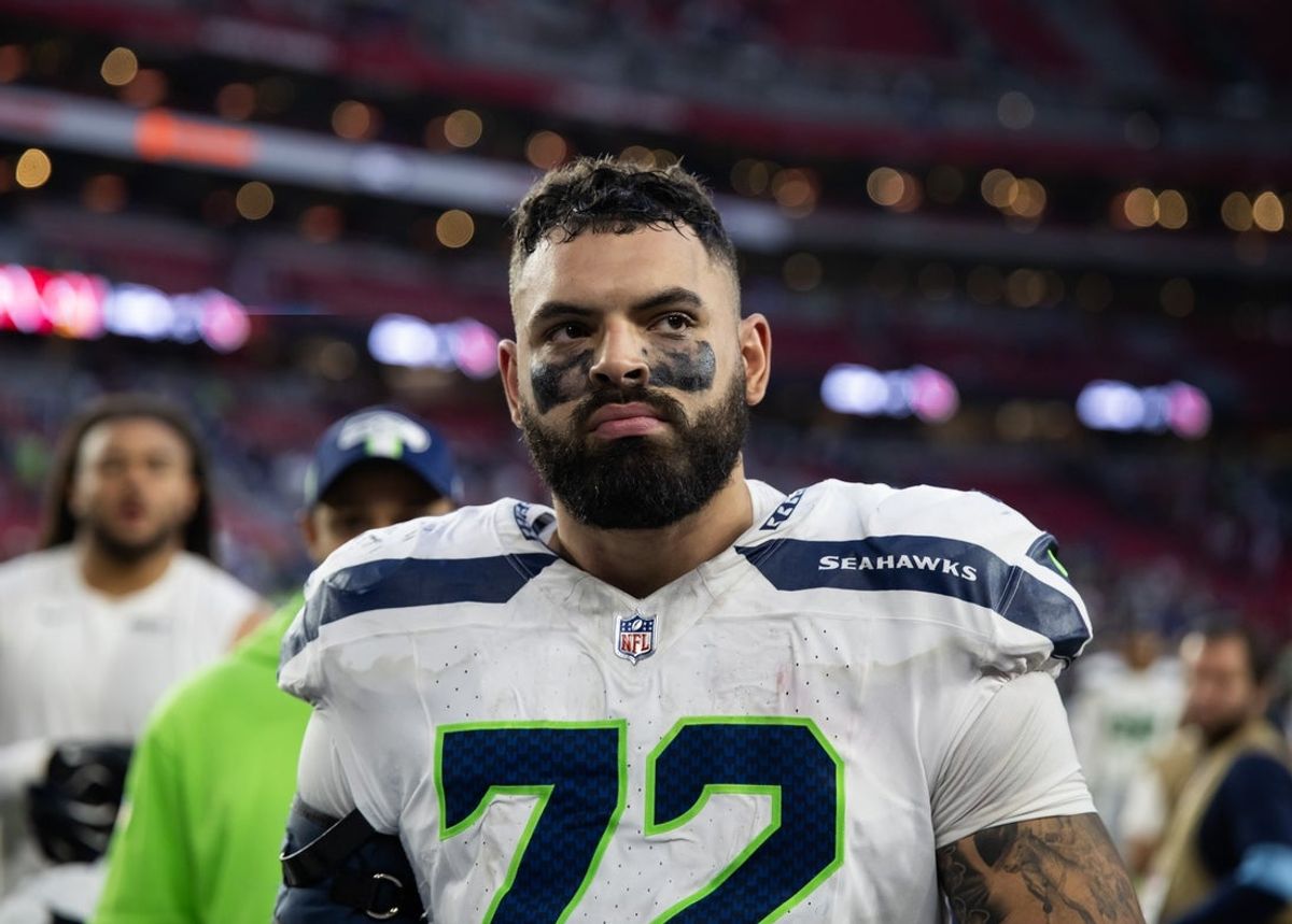 Dec 8, 2024; Glendale, Arizona, USA; Seattle Seahawks offensive tackle Abraham Lucas (72) against the Arizona Cardinals at State Farm Stadium. Mandatory Credit: Mark J. Rebilas-Imagn Images