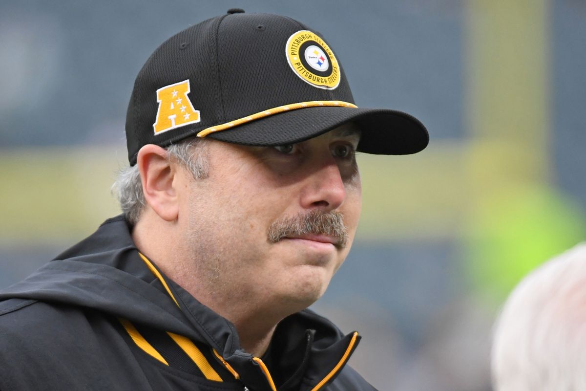 Dec 15, 2024; Philadelphia, Pennsylvania, USA; Pittsburgh Steelers offensive coordinator Arthur Smith during warmups against the Philadelphia Eagles at Lincoln Financial Field. Mandatory Credit: Eric Hartline-Imagn Images