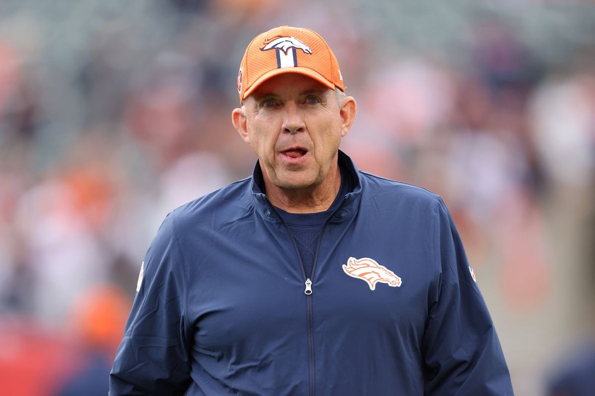 Dec 28, 2024; Cincinnati, Ohio, USA;  Denver Broncos head coach Sean Payton takes the field before a game against the Cincinnati Bengals at Paycor Stadium. Mandatory Credit: Joseph Maiorana-Imagn Images