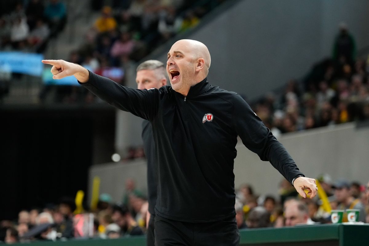 Dec 31, 2024; Waco, Texas, USA; Utah Utes head coach Craig Smith calls a play against the Baylor Bears during the first half at Paul and Alejandra Foster Pavilion. Mandatory Credit: Chris Jones-Imagn Images