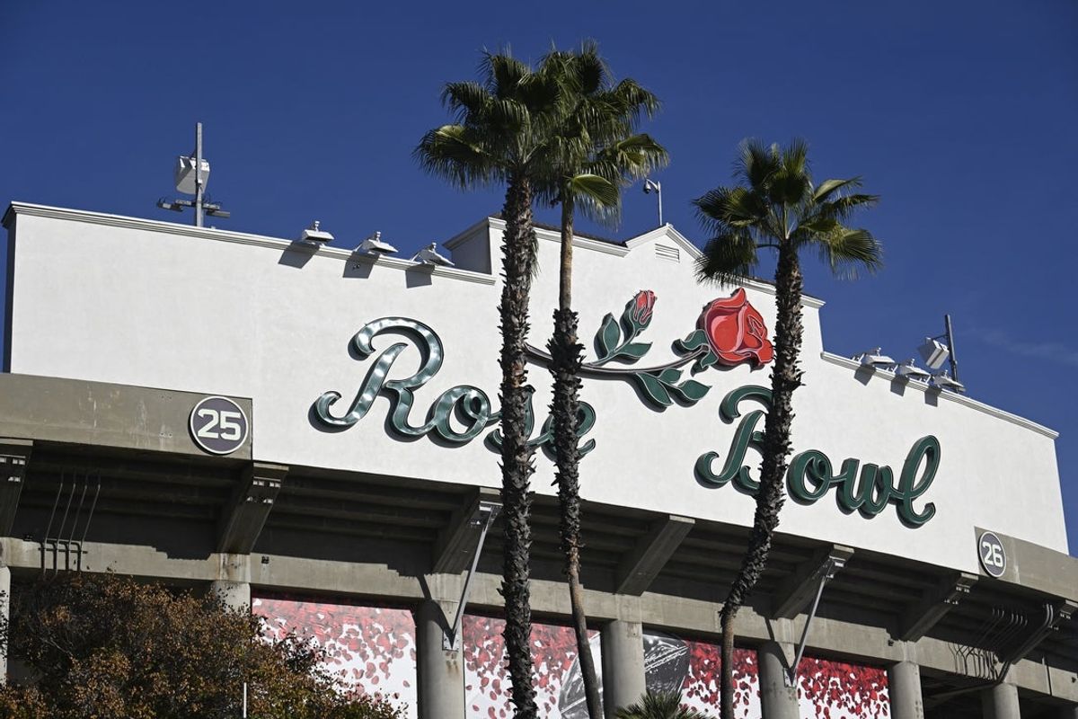 Jan 1, 2025; Pasadena, CA, USA; General view outside Rose Bowl Stadium before the 2025 Rose Bowl college football quarterfinal game between the Ohio State Buckeyes and the Oregon Ducks. Mandatory Credit: Robert Hanashiro-Imagn Images