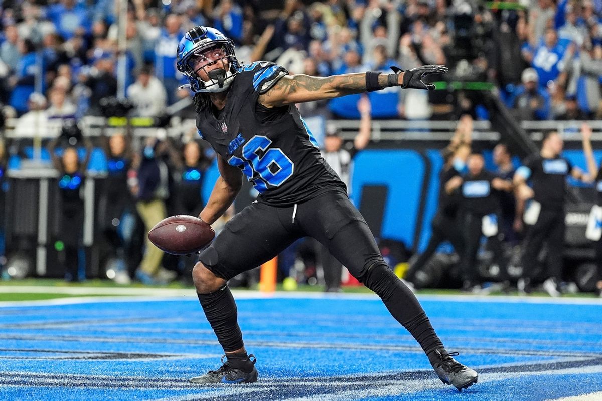 Detroit Lions running back Jahmyr Gibbs (26) celebrates a touchdown against Minnesota Vikings during the second half at Ford Field in Detroit on Sunday, Jan. 5, 2025.