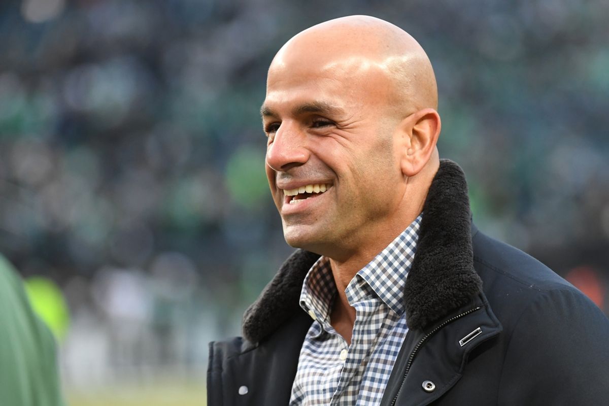 Jan 12, 2025; Philadelphia, Pennsylvania, USA; Green Bay Packers offensive consultant Robert Saleh on the sidelines during warmups against the Philadelphia Eagles in an NFC wild card game at Lincoln Financial Field. Mandatory Credit: Eric Hartline-Imagn Images