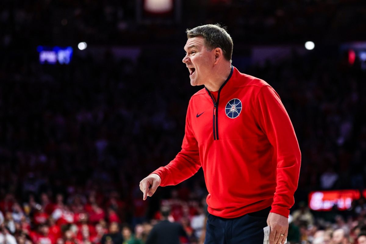Jan 14, 2025; Tucson, Arizona, USA; Arizona Wildcats head coach Tommy Lloyd yells toward players during the first half of the game against the Baylor Bears at McKale Center. Mandatory Credit: Aryanna Frank-Imagn Images