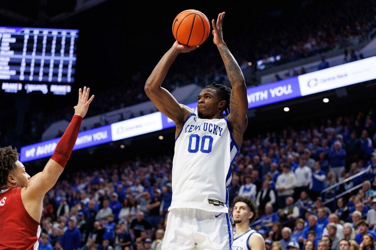 Jan 18, 2025; Lexington, Kentucky, USA; Kentucky Wildcats guard Otega Oweh (00) shoots the ball during the second half against the Alabama Crimson Tide at Rupp Arena at Central Bank Center. Mandatory Credit: Jordan Prather-Imagn Images