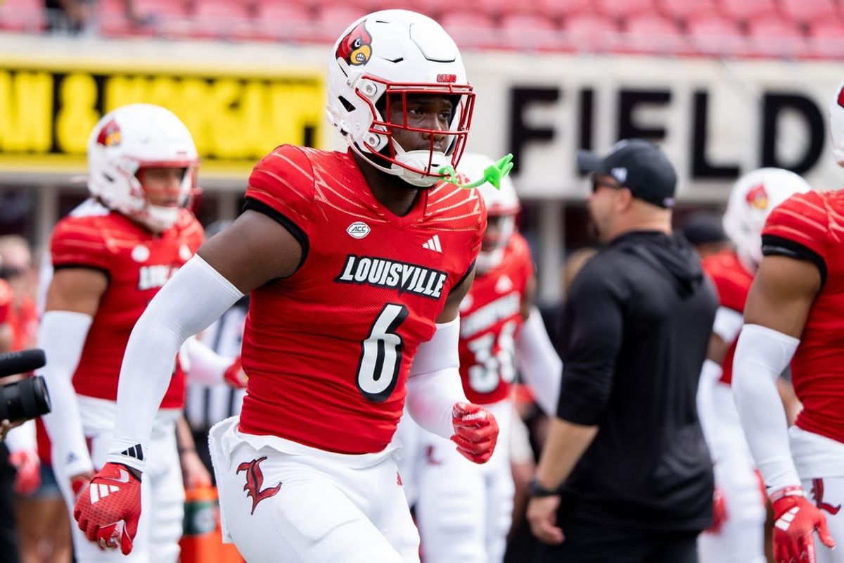 Louisville Cardinals linebacker Stanquan Clark (6) warms up ahead of their game against the Austin Peay Governors on Saturday, Aug. 31, 2024 at L&N Federal Credit Union Stadium in Louisville, Ky.