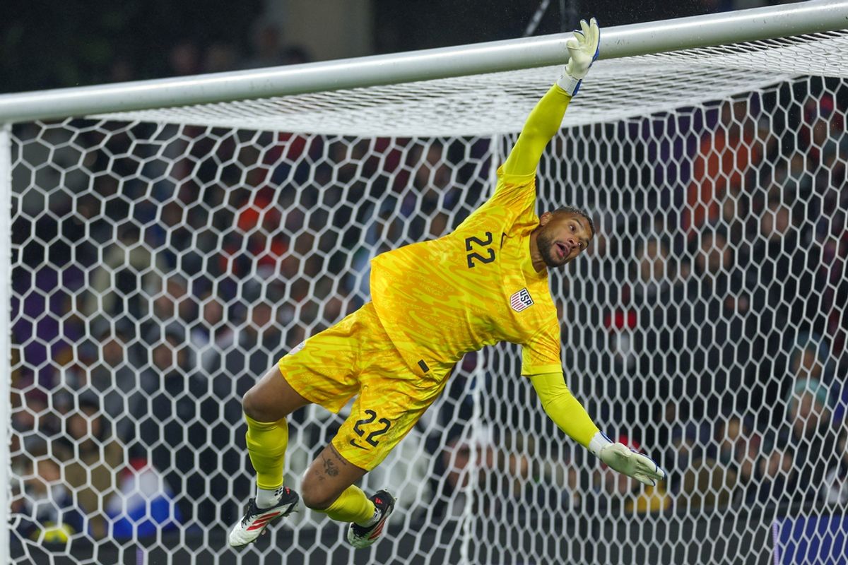 Jan 22, 2025; Orlando, Florida, USA; United States goalkeeper Zack Steffen (22) makes a save against Costa Rica in the first half at Inter&Co Stadium. Mandatory Credit: Nathan Ray Seebeck-Imagn Images