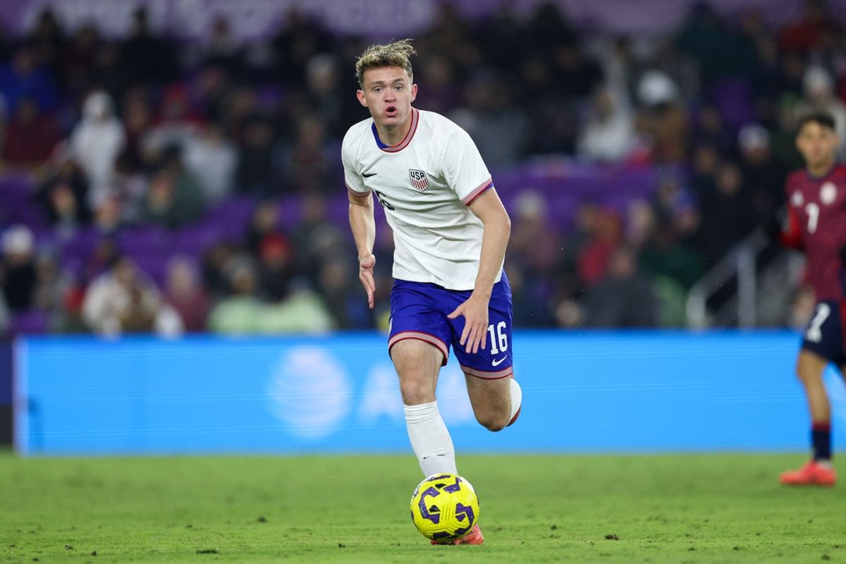Jan 22, 2025; Orlando, Florida, USA; United States midfielder Jack McGlynn (16) controls the ball against Costa Rica in the second half at Inter&Co Stadium. Mandatory Credit: Nathan Ray Seebeck-Imagn Images