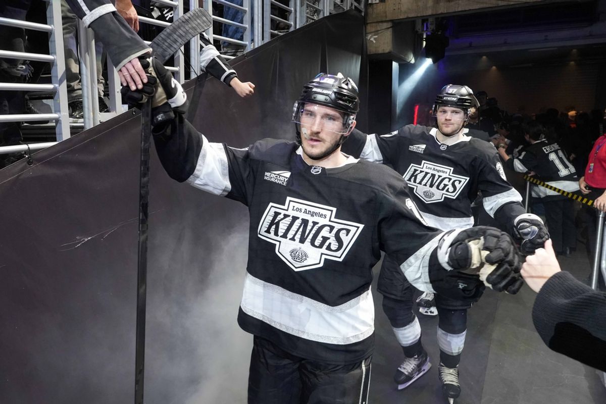 Jan 22, 2025; Los Angeles, California, USA; LA Kings left wing Tanner Jeannot (10) enters the ice against the Florida Panthers at Crypto.com Arena. Mandatory Credit: Kirby Lee-Imagn Images