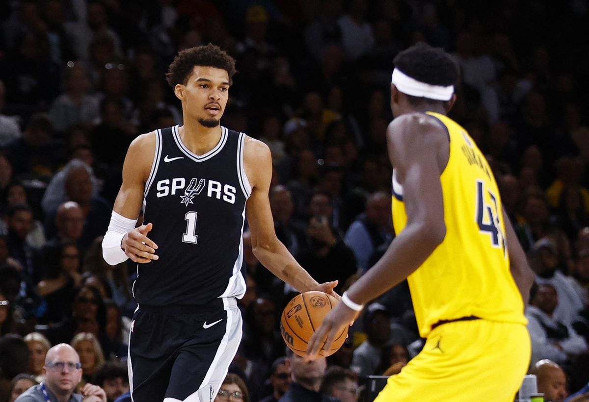 [US, Mexico, & Canada customers only] Jan 23, 2025; Paris, FRANCE; San Antonio Spurs player Victor Wembanyama in action against the Indiana Pacers in the Paris Games 2025 NBA basketball game at Accor Arena. Mandatory Credit: Stephanie Lecocq/Reuters via Imagn Images