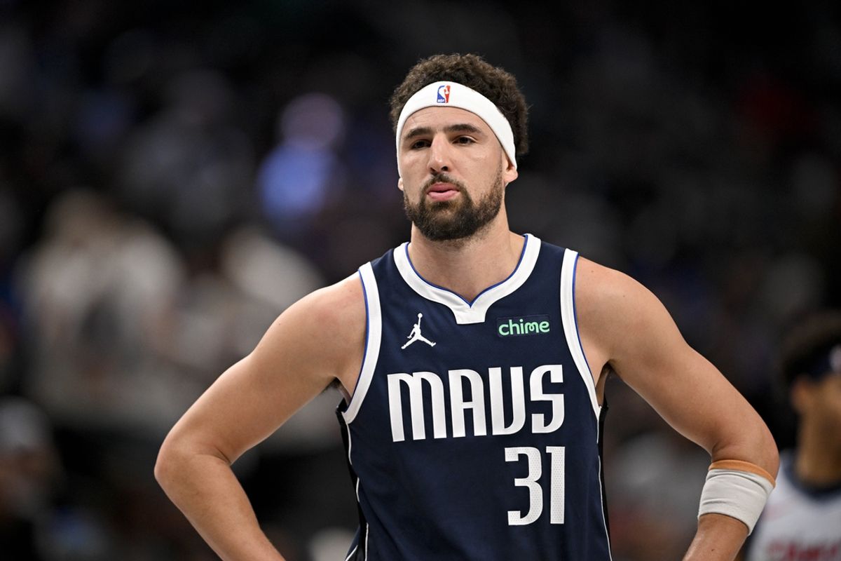 Jan 27, 2025; Dallas, Texas, USA; Dallas Mavericks guard Klay Thompson (31) looks on during the first quarter against the Washington Wizards at the American Airlines Center. Mandatory Credit: Jerome Miron-Imagn Images