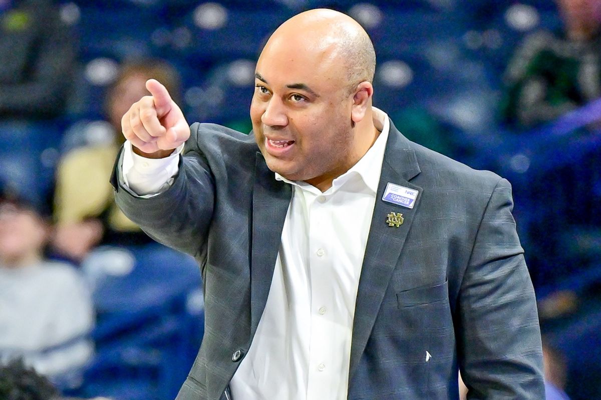 Jan 28, 2025; South Bend, Indiana, USA; Notre Dame Fighting Irish head coach Micah Shrewsberry signals to his players in the first half against the Georgia Tech Yellow Jackets at the Purcell Pavilion. Mandatory Credit: Matt Cashore-Imagn Images
