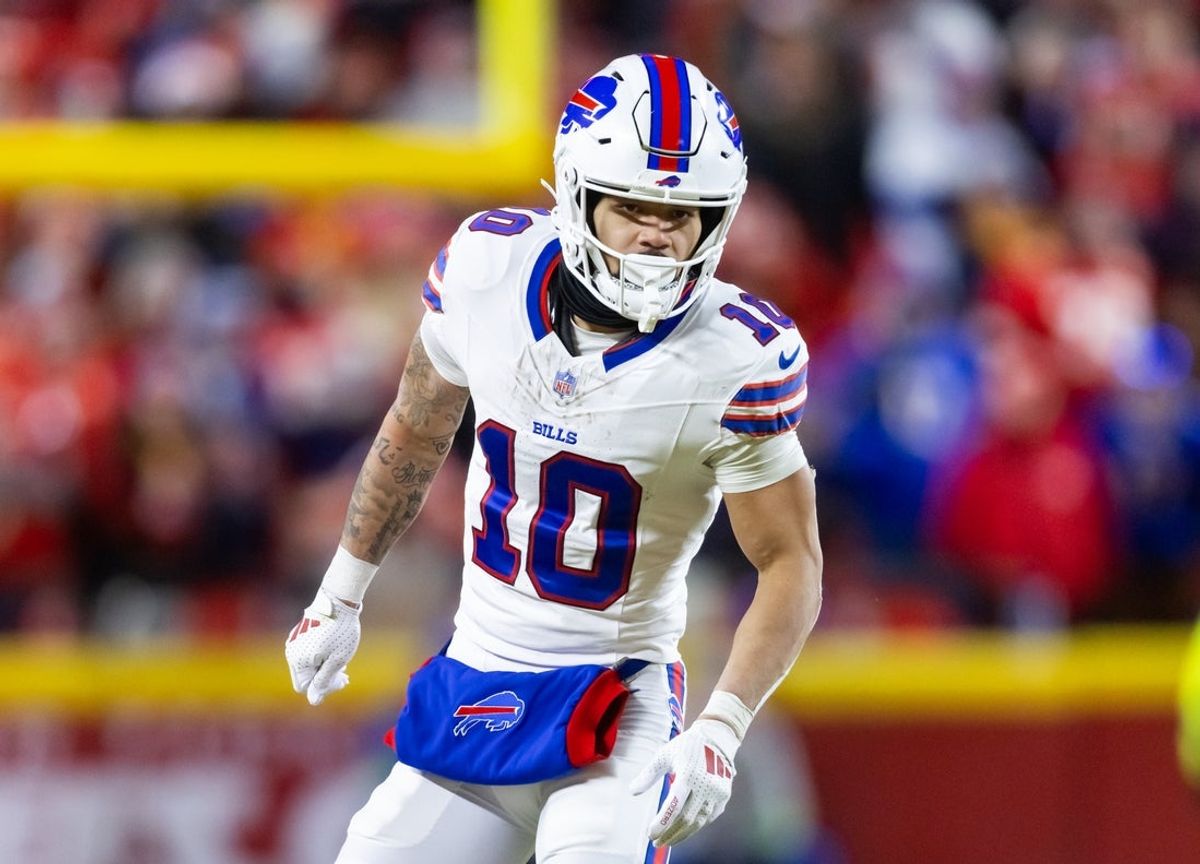Jan 26, 2025; Kansas City, MO, USA; Buffalo Bills wide receiver Khalil Shakir (10) against the Kansas City Chiefs during the AFC Championship game at GEHA Field at Arrowhead Stadium. Mandatory Credit: Mark J. Rebilas-Imagn Images