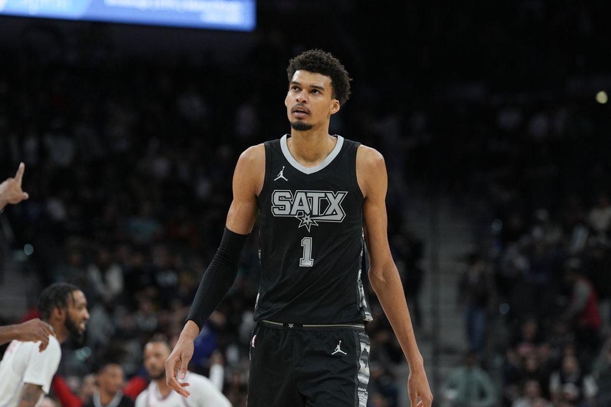 Jan 29, 2025; San Antonio, Texas, USA;  San Antonio Spurs center Victor Wembanyama (1) looks up in the second half against the LA Clippers at Frost Bank Center. Mandatory Credit: Daniel Dunn-Imagn Images