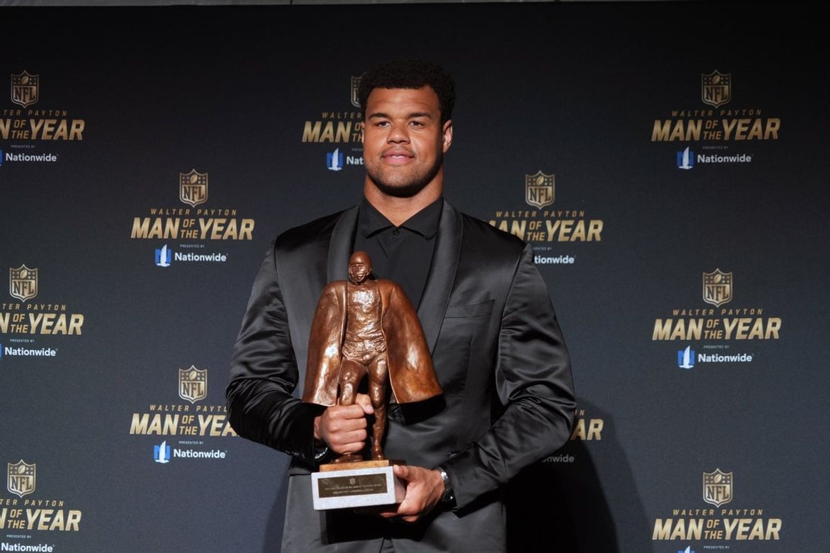 Feb 6, 2025; New Orleans, LA, USA; Jacksonville Jaguars defensive end Arik Armstead poses with the Walter Payton Man of the Year award during Super Bowl LIX NFL Honors at Saenger Theatre. Mandatory Credit: Kirby Lee-Imagn Images