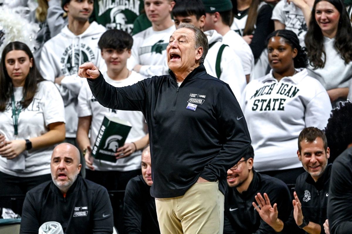 Michigan State's head coach Tom Izzo calls out to players during the game against Minnesota on Tuesday, Jan. 28, 2025, at the Breslin Center in East Lansing.