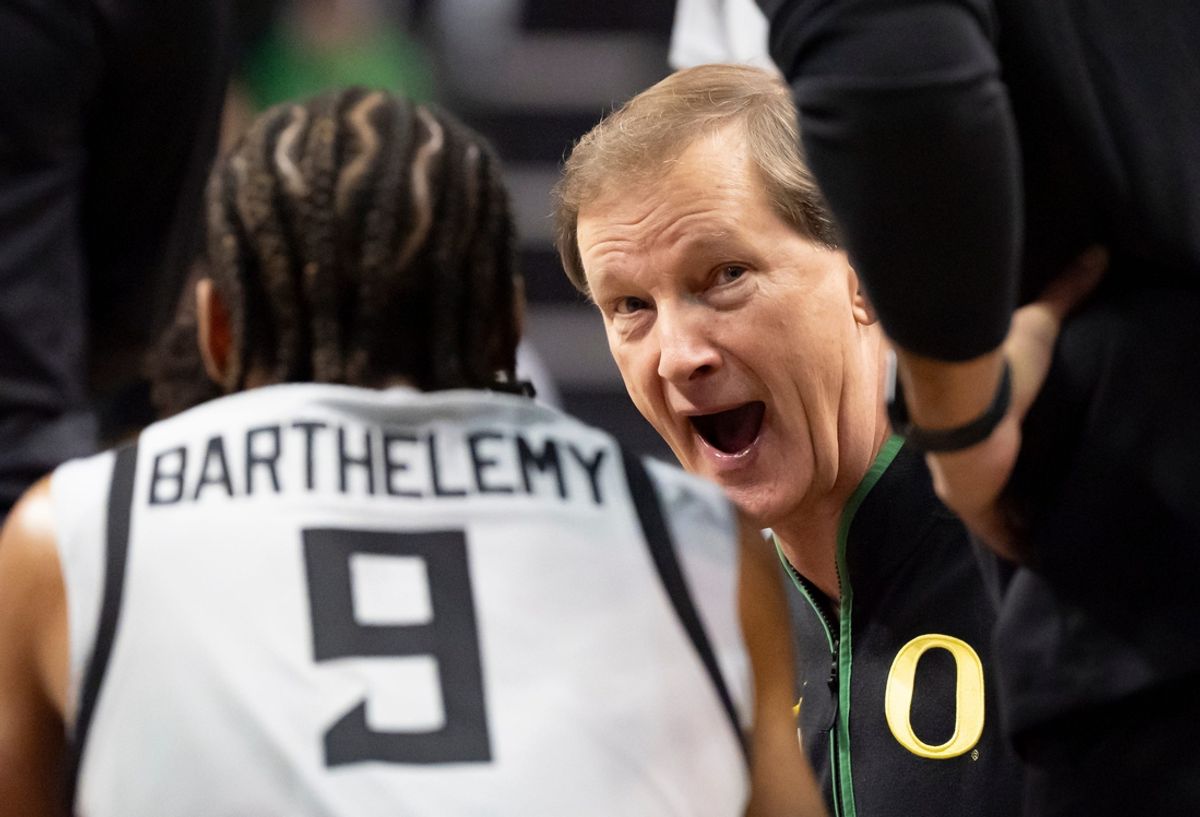 Oregon head coach Dana Altman talks to his team during a timeout as the Oregon Ducks host the Northwestern Wildcats Tuesday, Feb. 11, 2025, at Matthew Knight Arena in Eugene, Ore.