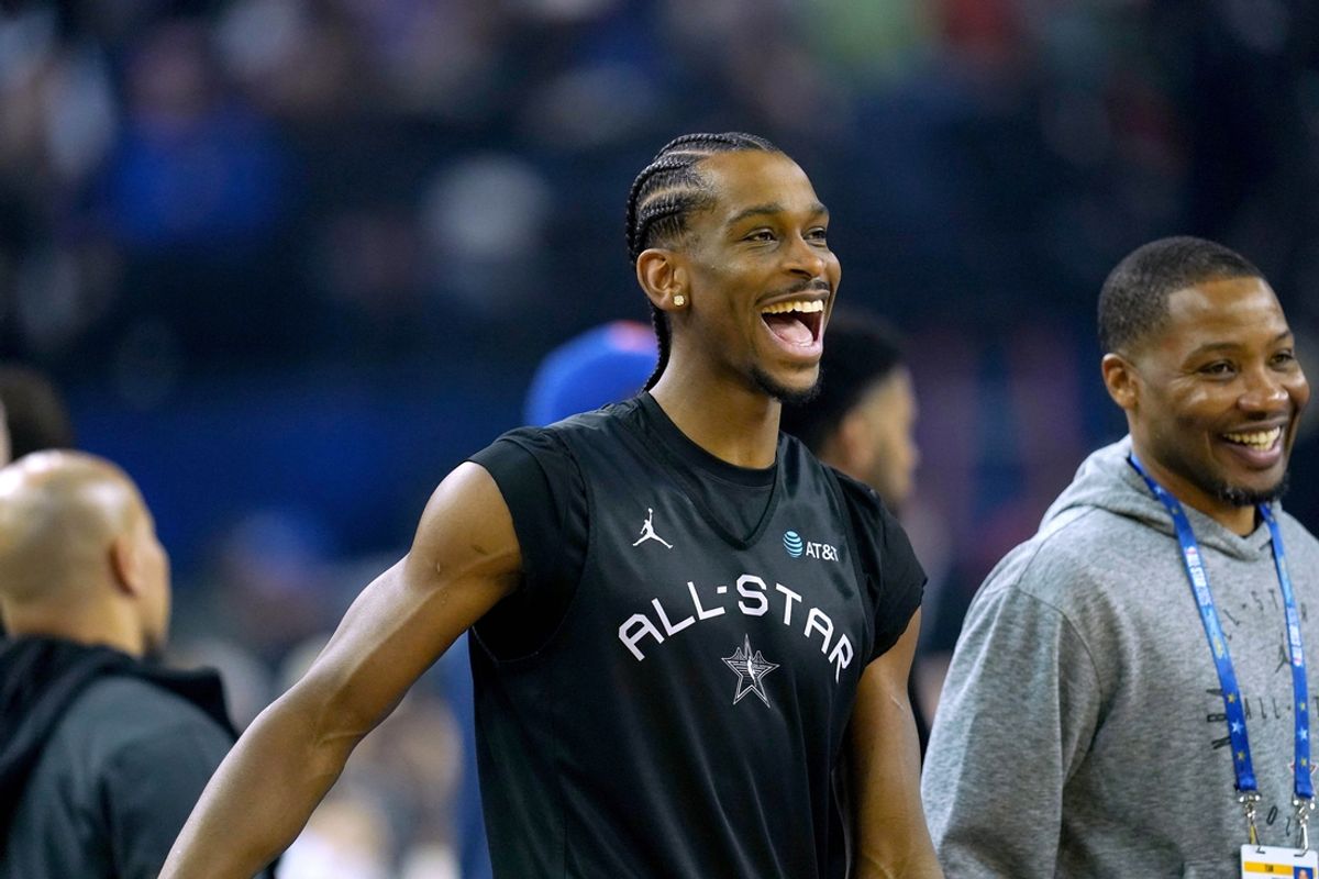 Feb 15, 2025; Oakland, CA, USA; Chuck’s Global Stars guard Shai Gilgeous-Alexander (2) of the Oklahoma City Thunder during the NBA All Star-Practice at Oracle Arena. Mandatory Credit: Cary Edmondson-Imagn Images