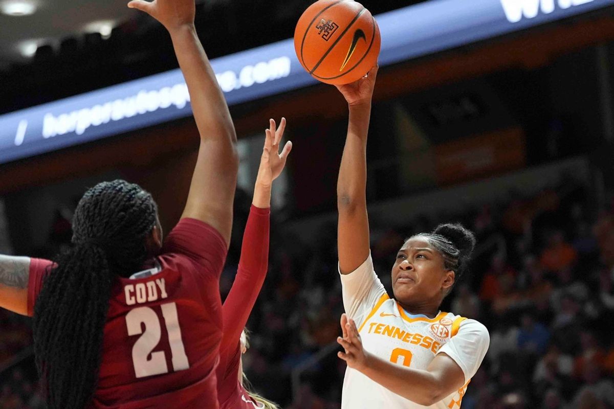 Tennessee guard Jewel Spear (0) takes a shot during a women's college basketball game between the Lady Vols and Alabama at Thompson-Boling Arena at Food City Center in Knoxville on Thursday, February 20, 2025.