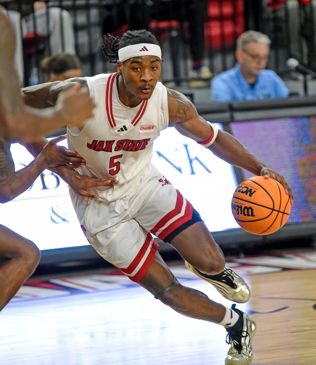 Jax StateÕs Jaron Pierre Jr. drives to the basket during college basketball action against New Mexico State in Jacksonville, Alabama February 20, 2025. Jax State fell to New Mexico State 61-52. (Dave Hyatt / Hyatt Media LLC)