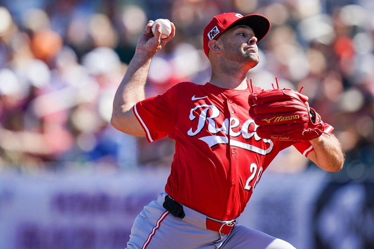 Cincinnati Reds pitcher Nick Martinez throws a pitch in the first inning of a Cactus League game between the Cincinnati Reds and San Francisco Giants, Sunday, Feb. 23, 2025, at Scottsdale Stadium in Scottsdale, Ariz.