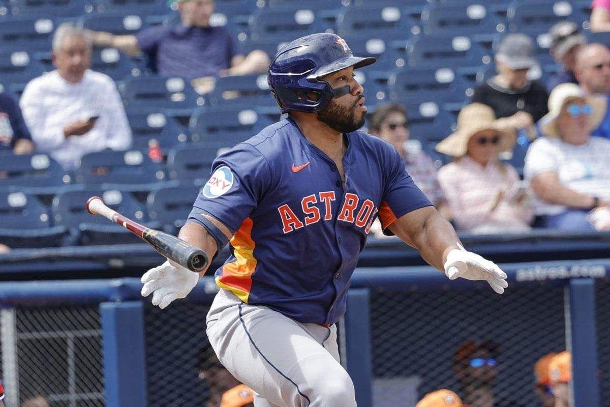 Feb 26, 2025; West Palm Beach, Florida, USA; Houston Astros first base Jon Singleton (28) runs to first base after a hit during the first inning against the Washington Nationals  at CACTI Park of the Palm Beaches. Mandatory Credit: Reinhold Matay-Imagn Images