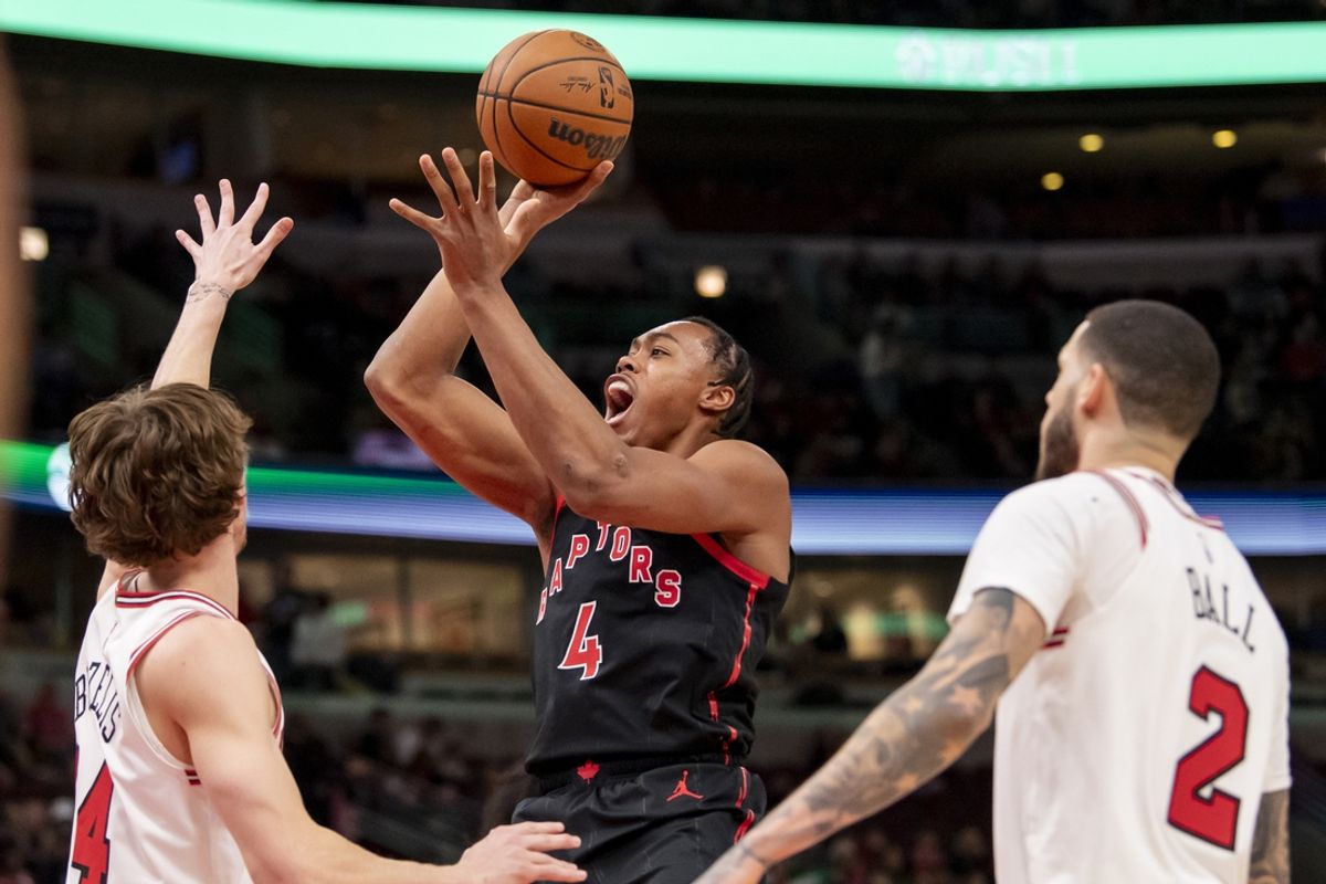 Feb 28, 2025; Chicago, Illinois, USA; Toronto Raptors forward Scottie Barnes (4) goes up for a shot during the first half against the Chicago Bulls at the United Center. Mandatory Credit: Patrick Gorski-Imagn Images