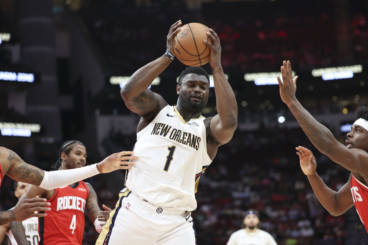 Mar 8, 2025; Houston, Texas, USA;  New Orleans Pelicans forward Zion Williamson (1) gets a rebound during the game against the Houston Rockets at Toyota Center. Mandatory Credit: Troy Taormina-Imagn Images