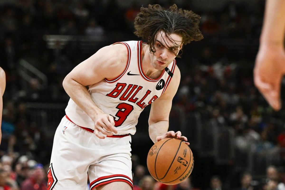 Mar 10, 2025; Chicago, Illinois, USA; Chicago Bulls guard Josh Giddey (3) dribbles the ball against the Indiana Pacers during the second half  at United Center. Mandatory Credit: Matt Marton-Imagn Images