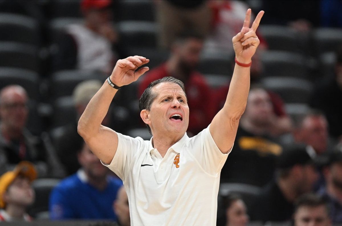 Mar 12, 2025; Indianapolis, IN, USA; USC Trojans head coach Eric Musselman calls out a play during the second half against the Rutgers Scarlet Knights at Gainbridge Fieldhouse. Mandatory Credit: Robert Goddin-Imagn Images