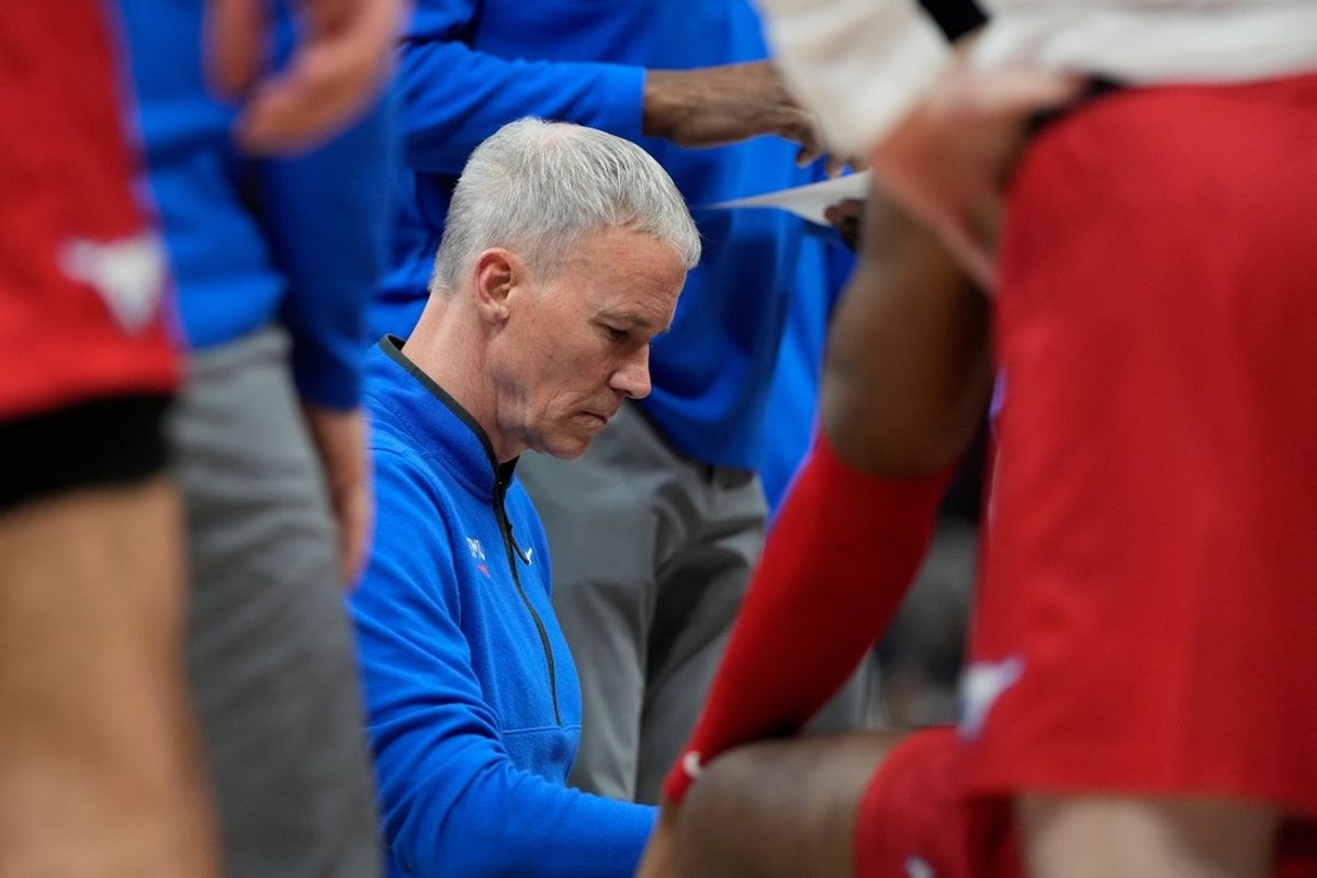 Mar 13, 2025; Charlotte, NC, USA; Southern Methodist Mustangs head coach Andy Enfield in the second half at Spectrum Center. Mandatory Credit: Bob Donnan-Imagn Images