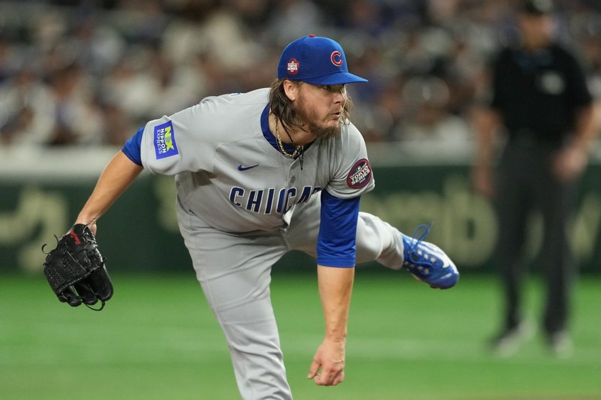 Mar 19, 2025; Bunkyo, Tokyo, JPN; Chicago Cubs starting pitcher Justin Steele (35) throws a pitch against the Los Angeles Dodgers during the first inning during the Tokyo Series at Tokyo Dome. Mandatory Credit: Darren Yamashita-Imagn Images