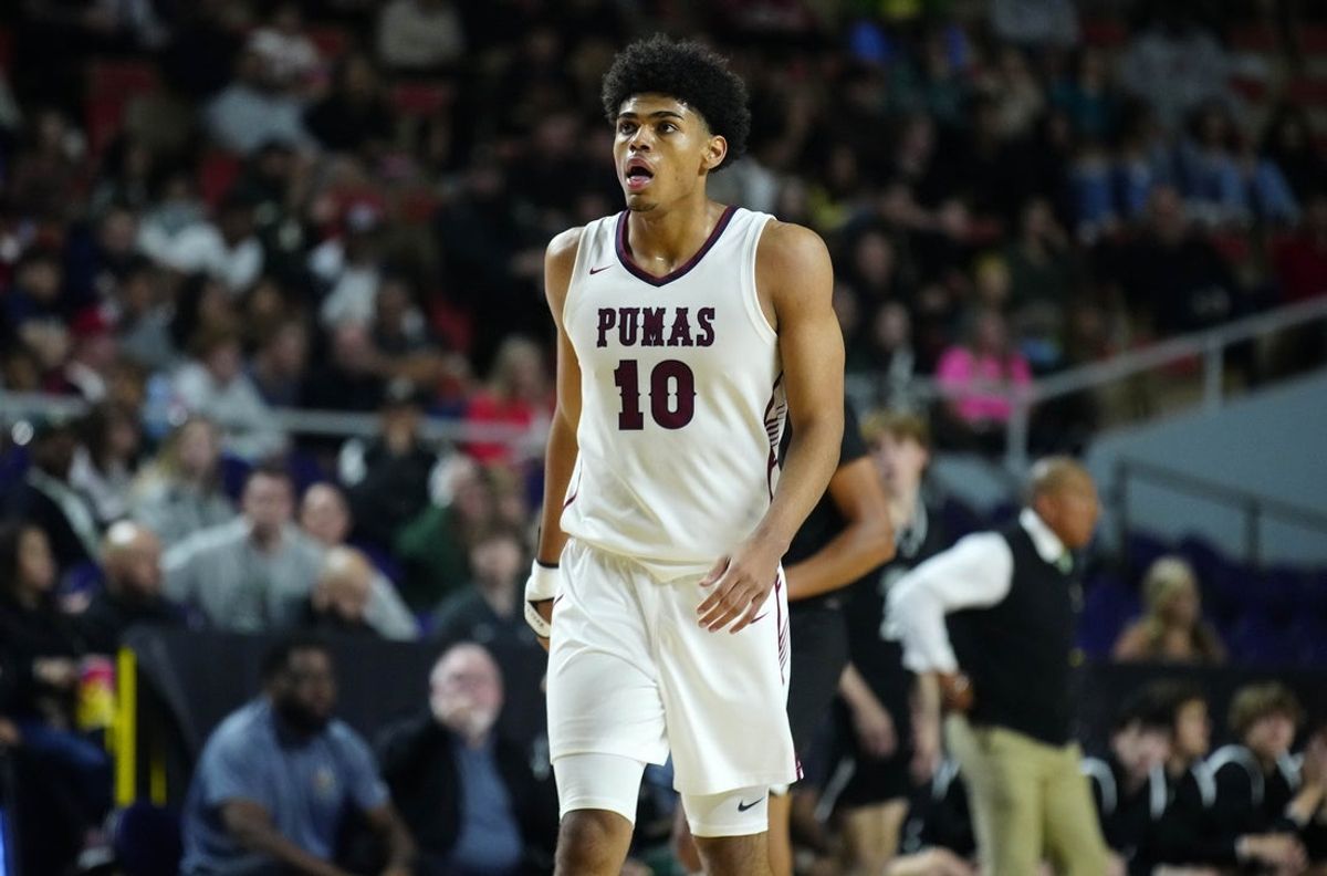 March 8, 2025; Phoenix, Ariz.; USA; Perry forward Koa Peat (10) walks back down the court during a timeout against Sunnyslope during the Boys Open State Championship at Veterans Memorial Coliseum.