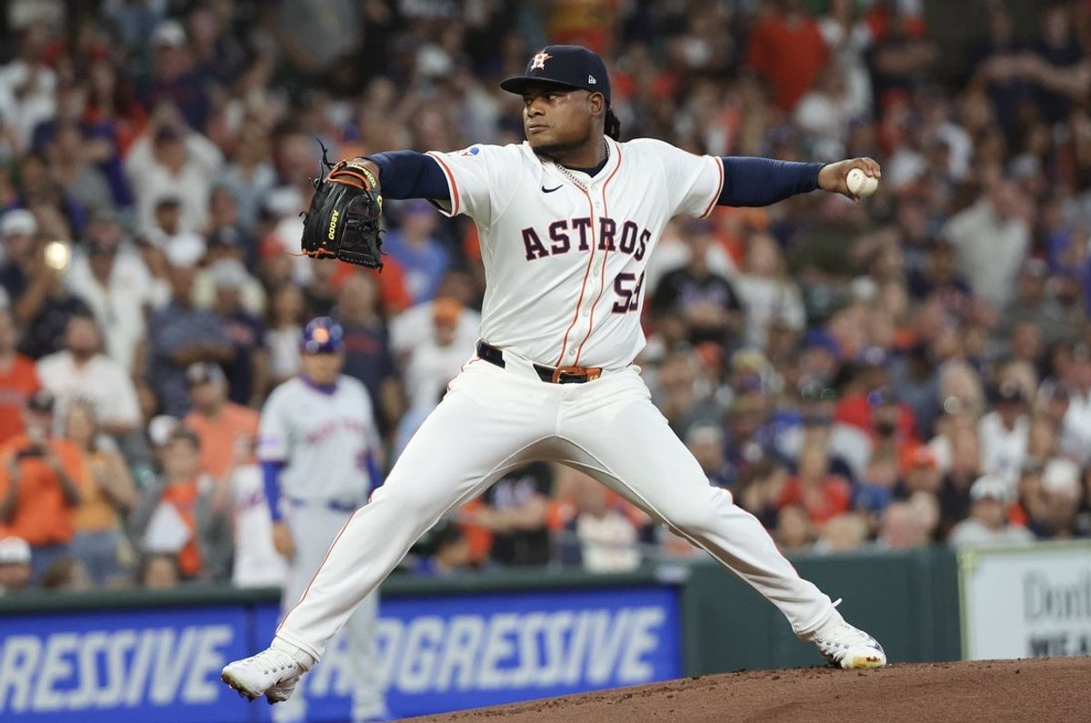 Mar 27, 2025; Houston, Texas, USA;Houston Astros pitcher Framber Valdez (59) pitches against the New York Mets in the first inning  at Daikin Park. Mandatory Credit: Thomas Shea-Imagn Images