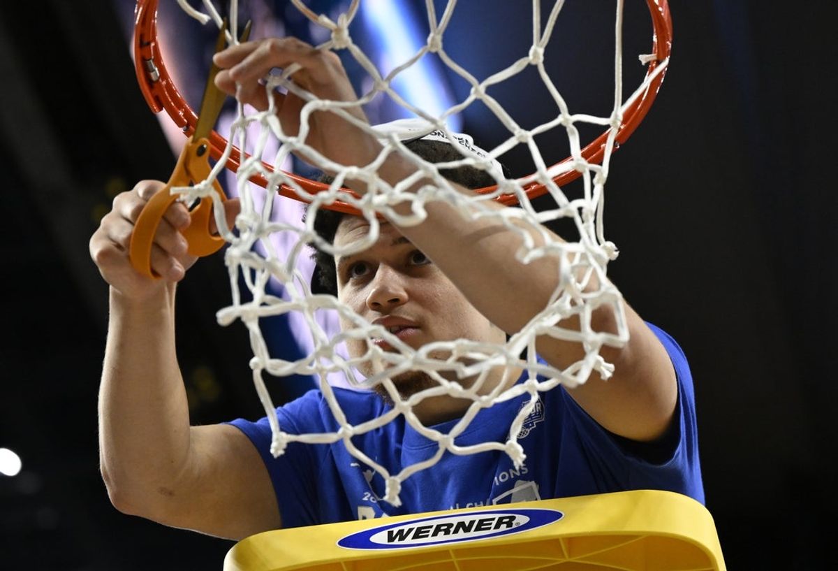 Mar 29, 2025; San Francisco, CA, USA; Florida Gators guard Walter Clayton Jr. (1) cuts down the net after defeating the Texas Tech Red Raiders during the West Regional final of the 2025 NCAA tournament at Chase Center. Mandatory Credit: Eakin Howard-Imagn Images