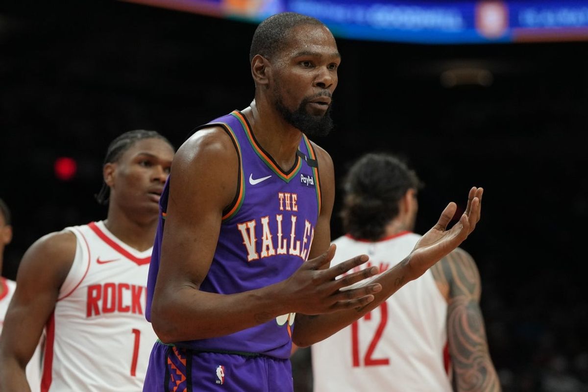 Mar 30, 2025; Phoenix, Arizona, USA; Phoenix Suns forward Kevin Durant (35) reacts after fouling a Houston Rockets player in the first half at Footprint Center. Mandatory Credit: Rick Scuteri-Imagn Images