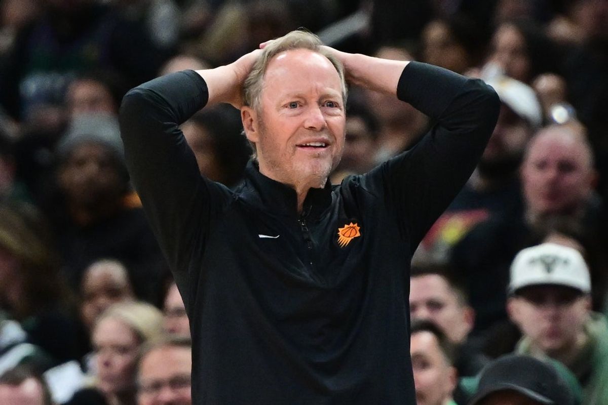 Apr 1, 2025; Milwaukee, Wisconsin, USA; Phoenix Suns head coach Mike Budenholzer reacts in the second quarter against the Milwaukee Bucks at Fiserv Forum. Mandatory Credit: Benny Sieu-Imagn Images