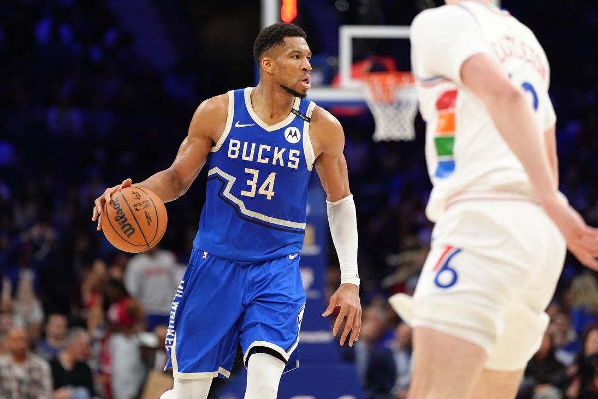 Apr 3, 2025; Philadelphia, Pennsylvania, USA; Milwaukee Bucks forward Giannis Antetokounmpo (34) controls the ball against the Philadelphia 76ers in the second quarter at Wells Fargo Center. Mandatory Credit: Kyle Ross-Imagn Images