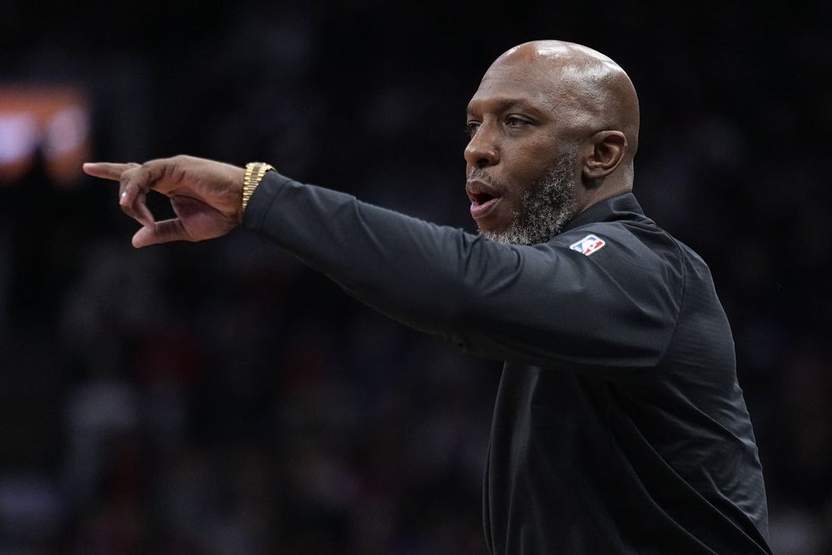 Apr 3, 2025; Toronto, Ontario, CAN; Portland Trail Blazers head coach Chauncey Billups gestures to his team during the second half against the Toronto Raptors at Scotiabank Arena. Mandatory Credit: John E. Sokolowski-Imagn Images