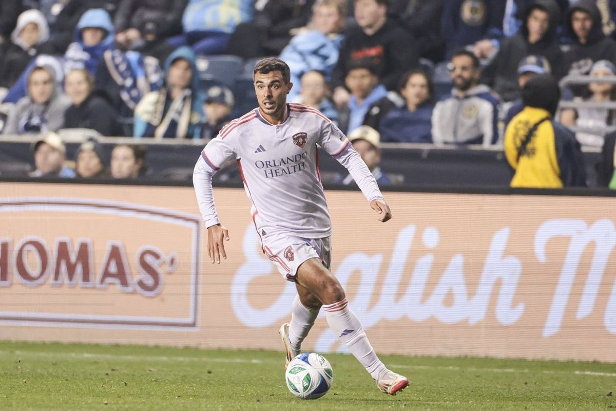 Apr 5, 2025; Chester, Pennsylvania, USA; Orlando City SC midfielder Martín Ojeda (10) dribbles the ball against the Philadelphia Union during the second half at Subaru Park. Mandatory Credit: Luther Schlaifer-Imagn Images