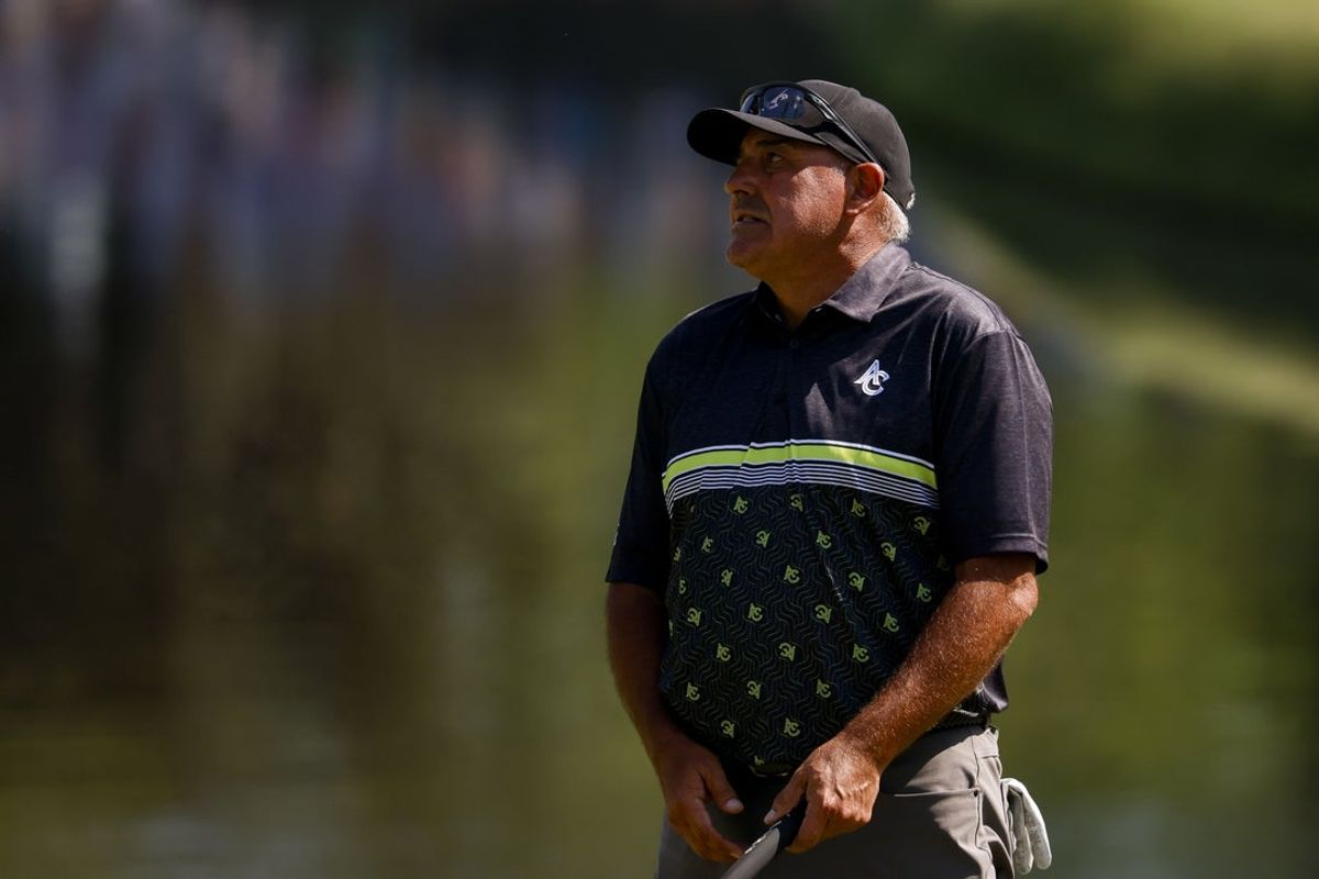 Apr 10, 2025; Augusta, Georgia, USA; Angel Cabrera reacts to his put on no. 16 during the first round of the Masters Tournament. Mandatory Credit: Peter Casey-Imagn Images