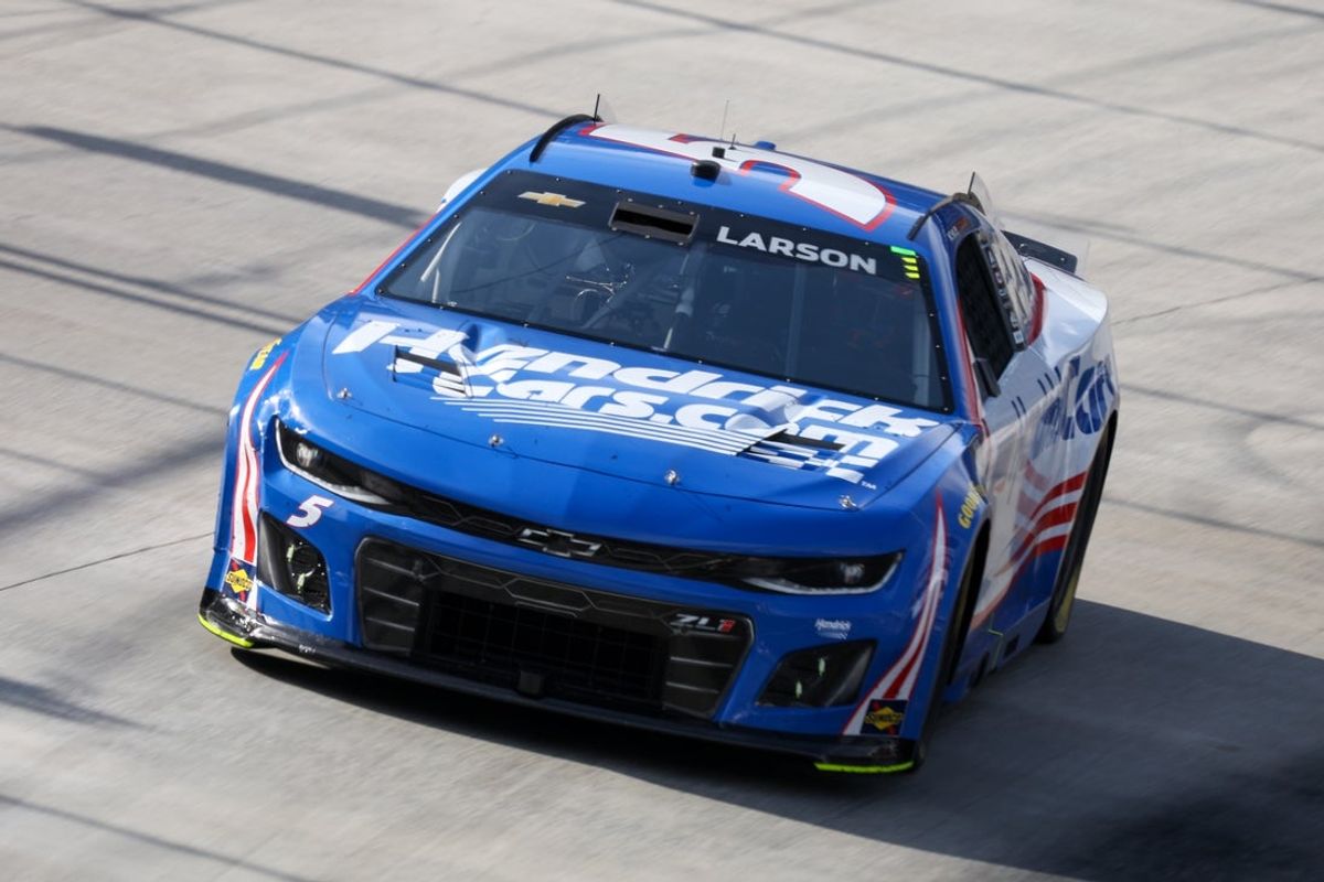 Apr 13, 2025; Bristol, Tennessee, USA; NASCAR Cup Series driver Kyle Larson (5) during the NASCAR Food City 500 at Bristol Motor Speedway. Mandatory Credit: Randy Sartin-Imagn Images