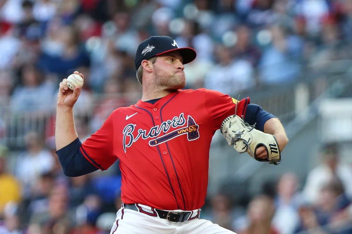 Apr 18, 2025; Cumberland, Georgia, USA; Atlanta Braves pitcher Bryce Elder (55) pitches against the Minnesota Twins during the first inning at Truist Park. Mandatory Credit: Jordan Godfree-Imagn Images