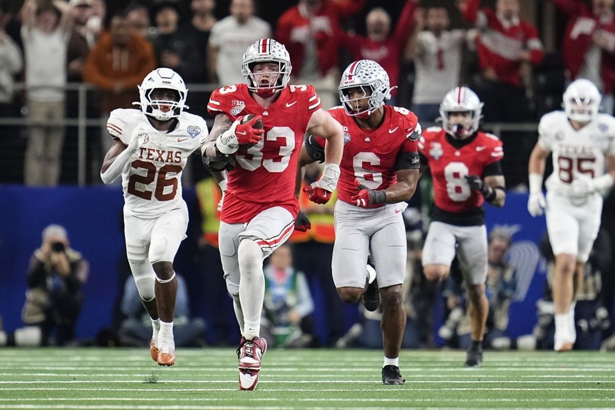 Ohio State and Texas are among the finalists for Georgia prep linebacker Xavier Griffin.