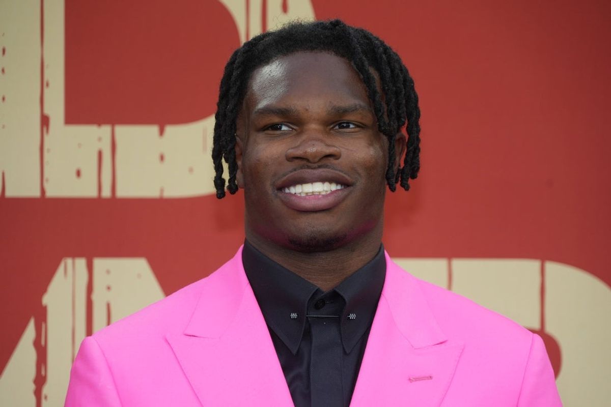 Apr 24, 2025; Green Bay, WI, USA; Colorado Buffaloes wide receiver Travis Hunter on the red carpet before the 2025 NFL Draft at Lambeau Field. Mandatory Credit: Kirby Lee-Imagn Images
